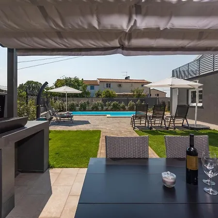 Stanzia Grande Villa *